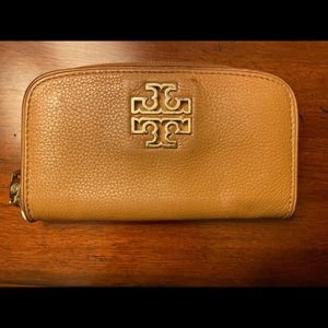 Tan Tory Burch Wallet